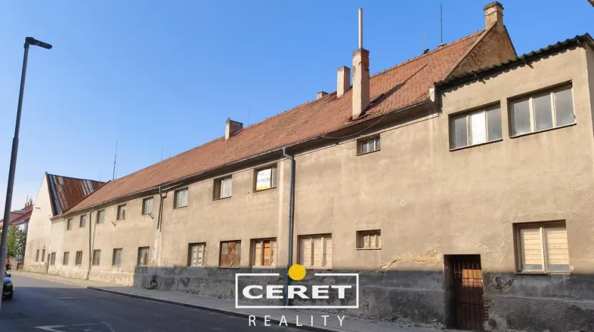 Prodej komerční nemovitosti, Žatec, Studentská, 3500 m2