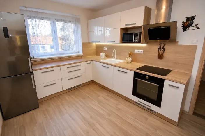 Prodej bytu 2+1, Chvaletice, Dukelská, 54 m2
