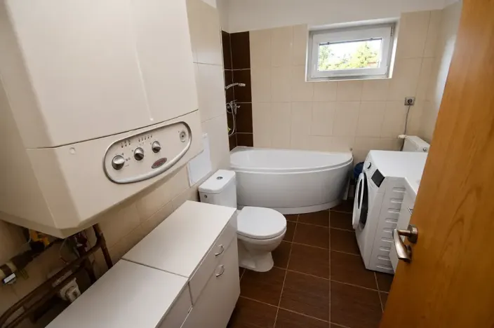 Prodej bytu 2+1, Chvaletice, Dukelská, 54 m2