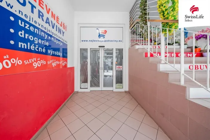 Pronájem obchodního prostoru, Pardubice - Zelené Předměstí, třída Míru, 523 m2