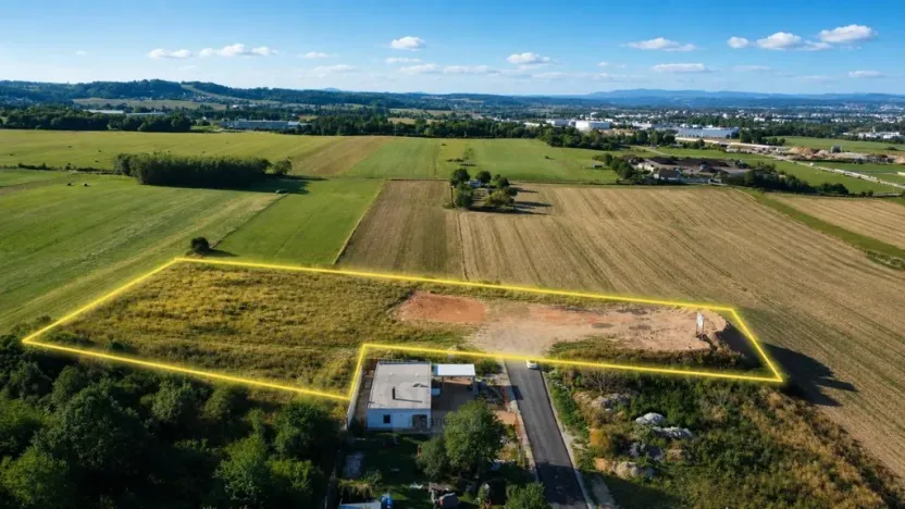 Prodej komerčního pozemku, Hůry, Pod Strání, 11525 m2