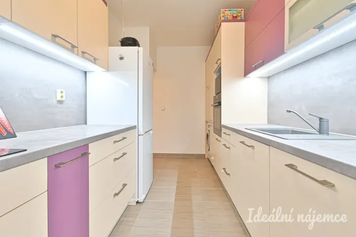 Pronájem bytu 3+1, Brno, Molákova, 73 m2