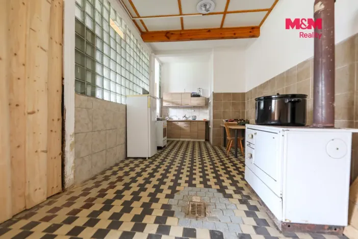 Prodej obchodního prostoru, Černošín, 1100 m2