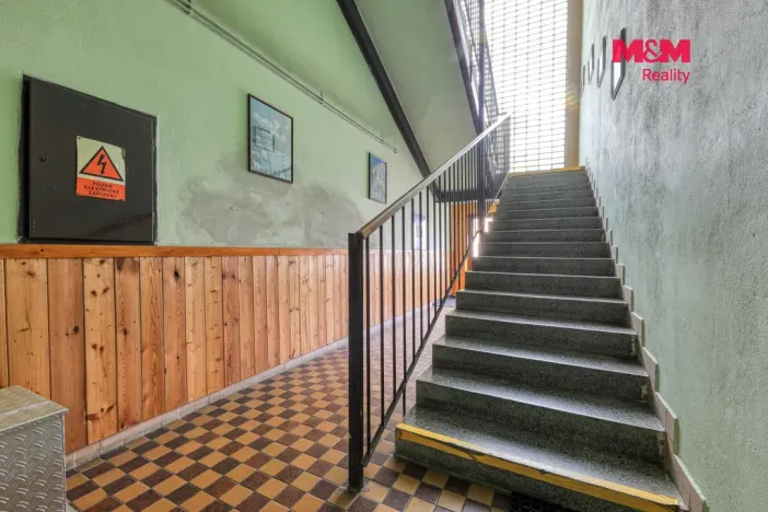 Prodej obchodního prostoru, Černošín, 1100 m2