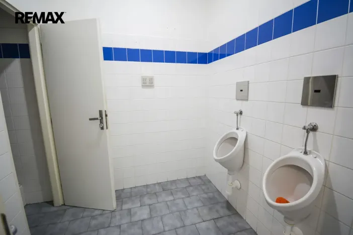 Pronájem kanceláře, Hradec Králové - Věkoše, Akademika Bedrny, 315 m2