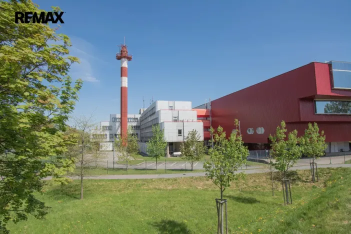Pronájem kanceláře, Hradec Králové - Věkoše, Akademika Bedrny, 315 m2