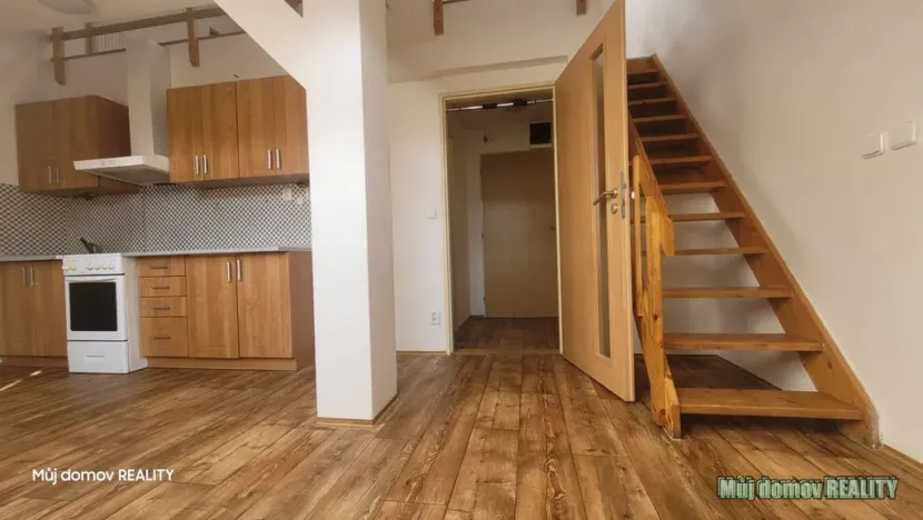 Pronájem bytu 3+kk, Praha - Radotín, Věštínská, 85 m2