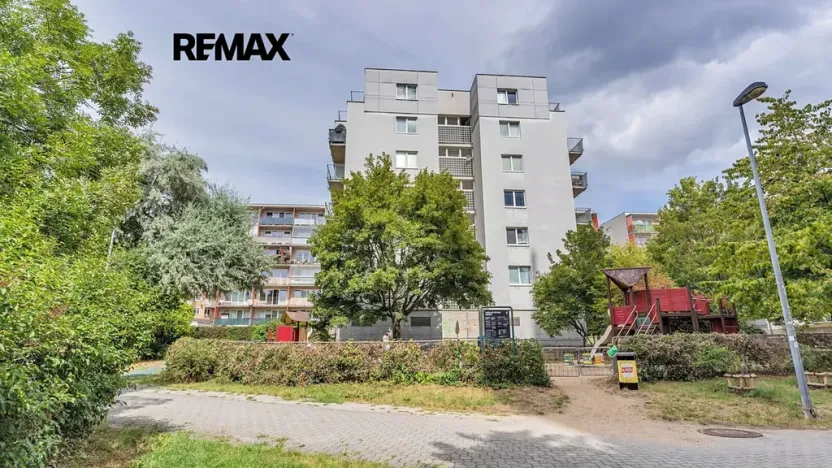 Prodej bytu 2+kk, Praha - Strašnice, Názovská, 60 m2