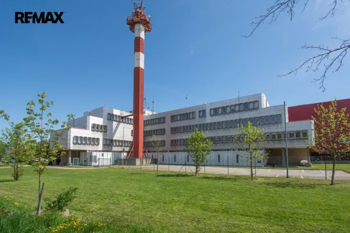 Pronájem kanceláře, Hradec Králové - Věkoše, Akademika Bedrny, 171 m2