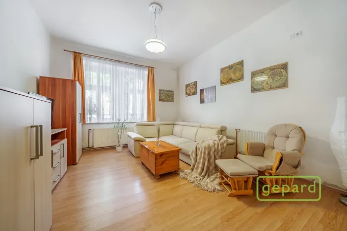 Prodej bytu 1+1, Karlovy Vary, Závodu míru, 37 m2