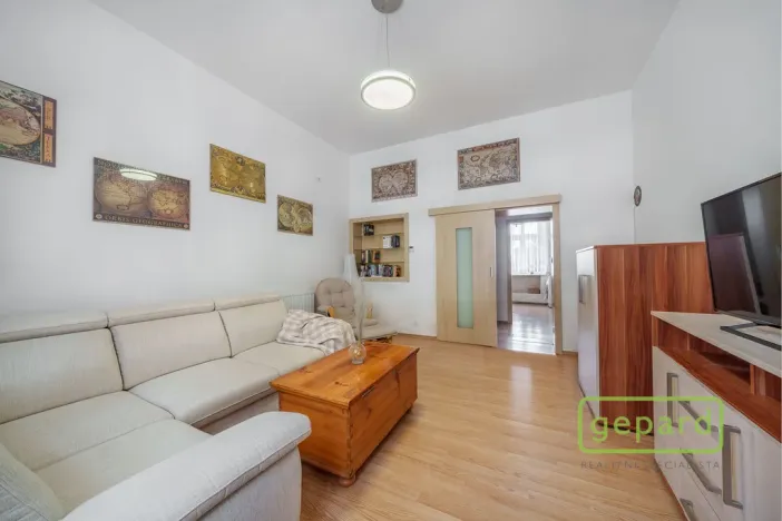Prodej bytu 1+1, Karlovy Vary, Závodu míru, 37 m2