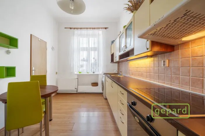 Prodej bytu 1+1, Karlovy Vary, Závodu míru, 37 m2