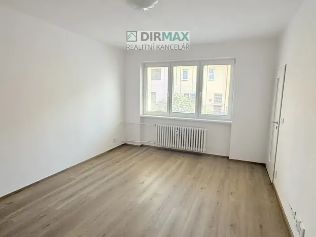 Pronájem bytu 1+1, Plzeň, Na Okraji, 28 m2