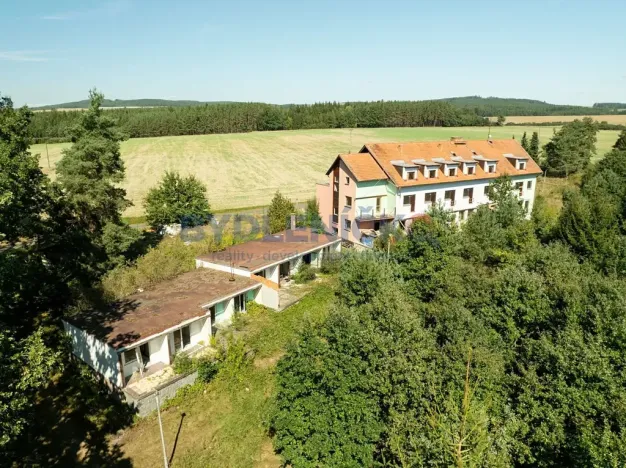 Prodej komerční nemovitosti, Dražíč, 1066 m2