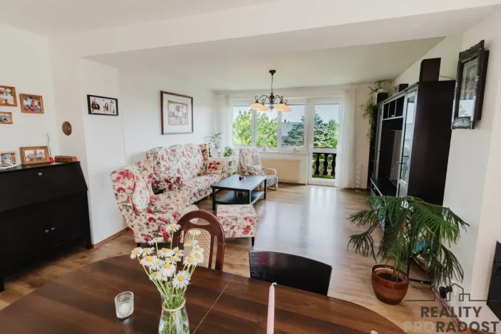 Prodej rodinného domu, Katov, 200 m2