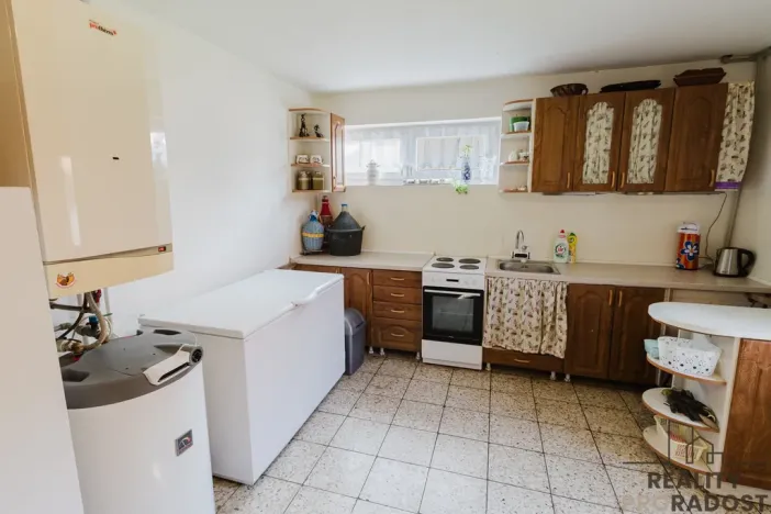 Prodej rodinného domu, Katov, 200 m2
