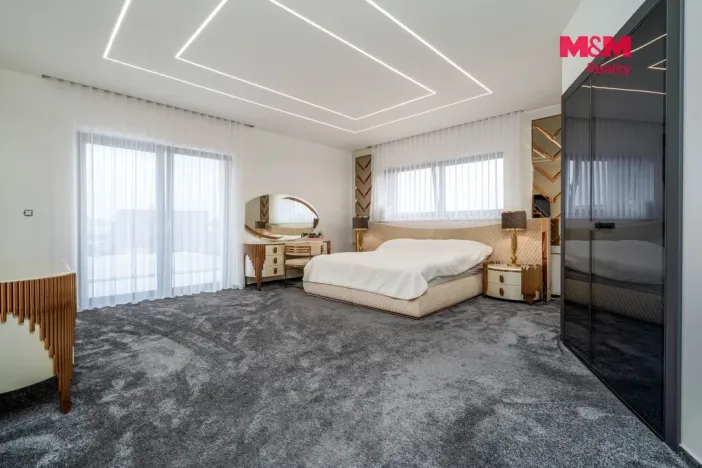 Prodej rodinného domu, Jirny, Modřínová, 400 m2