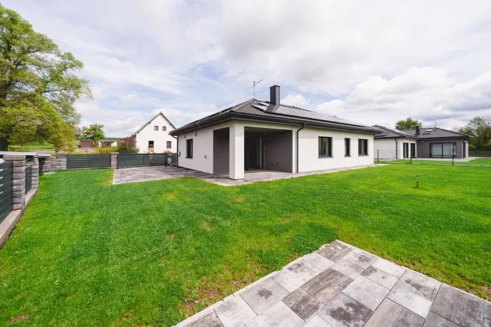 Prodej rodinného domu, Líšťany, 120 m2
