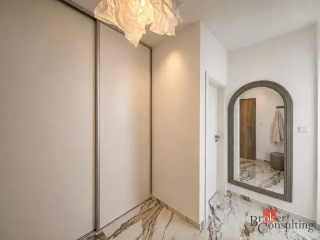 Pronájem bytu 2+kk, Plzeň - Jižní Předměstí, Železná, 36 m2