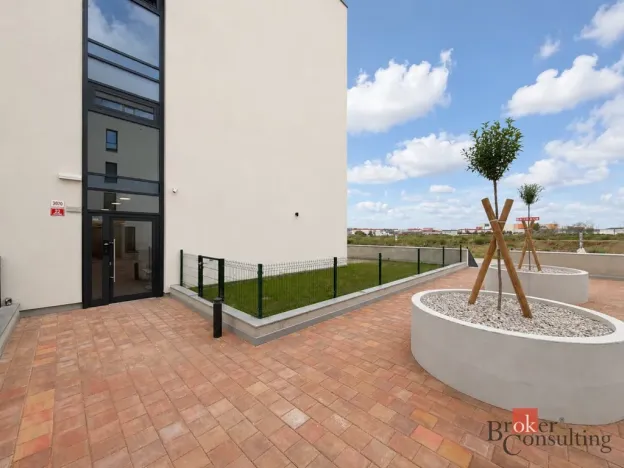 Pronájem bytu 2+kk, Plzeň - Jižní Předměstí, Železná, 36 m2