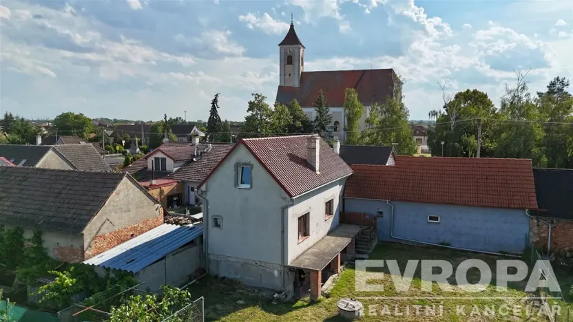 Prodej rodinného domu, Kúty, Slovenská republika, Radlinského námestie, 100 m2