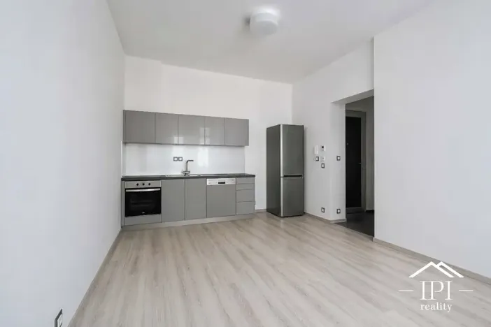 Pronájem bytu 2+kk, Praha - Holešovice, Veverkova, 42 m2