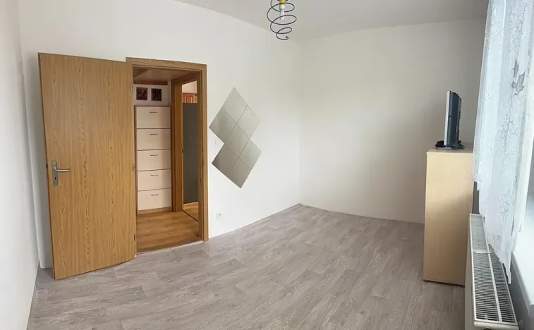 Pronájem bytu 2+kk, Šlapanice, Švehlova, 39 m2