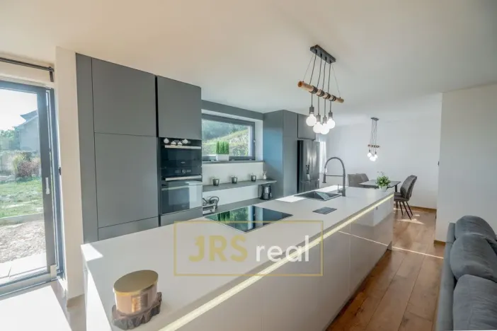 Prodej rodinného domu, Snovídky, 240 m2