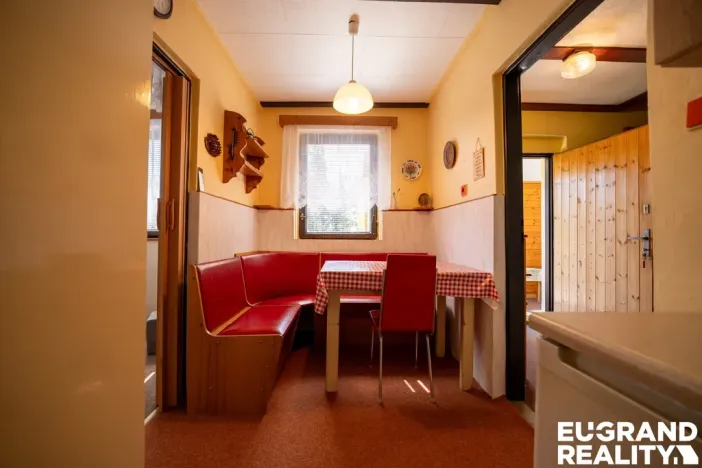 Prodej rodinného domu, Staré Křečany - Nové Křečany, 65 m2