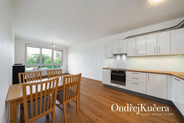 Prodej bytu 2+kk, Praha - Čakovice, Marty Krásové, 48 m2