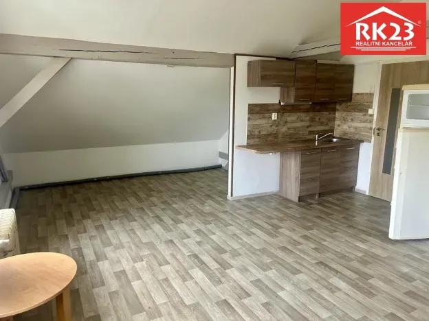 Pronájem bytu 1+kk, Cheb - Střížov, 45 m2