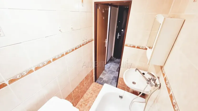 Pronájem bytu 1+kk, Praha - Hostivař, Vajdova, 29 m2