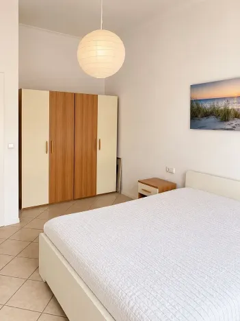 Pronájem bytu 2+kk, Praha - Karlín, Kubova, 43 m2