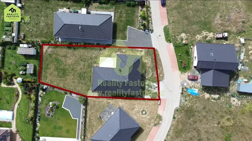 Prodej rodinného domu, Lužany, 156 m2