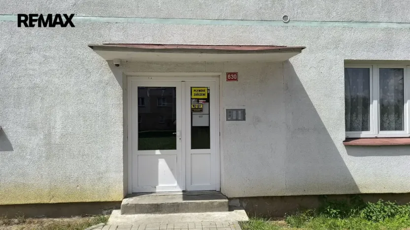 Prodej bytu 2+1, Rotava, Sídliště, 53 m2