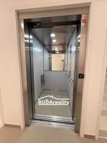 Pronájem bytu 2+kk, Zlín, Kvítková, 52 m2