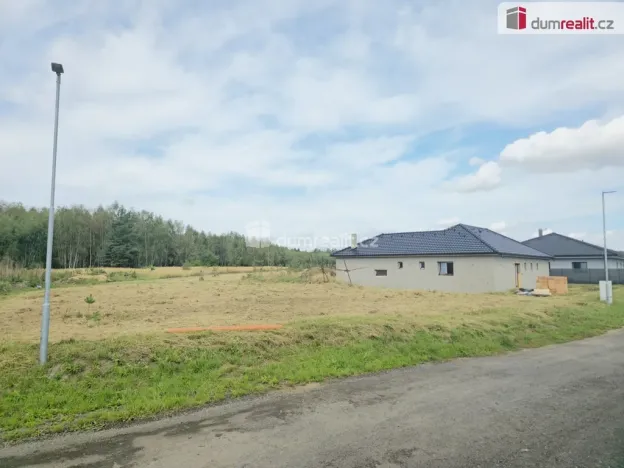Prodej pozemku pro bydlení, Lipník, 907 m2