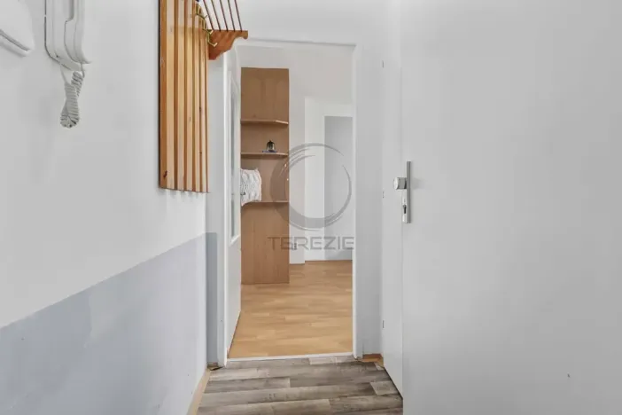 Prodej bytu 1+kk, Praha - Veleslavín, Na okraji, 25 m2