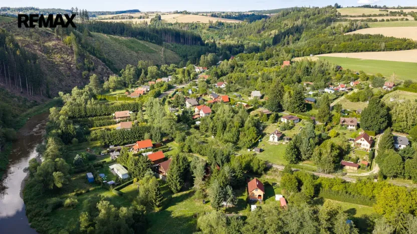 Prodej pozemku pro bydlení, Chřenovice, 1105 m2
