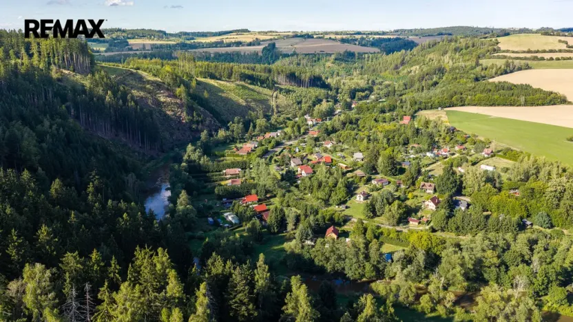 Prodej pozemku pro bydlení, Chřenovice, 1105 m2