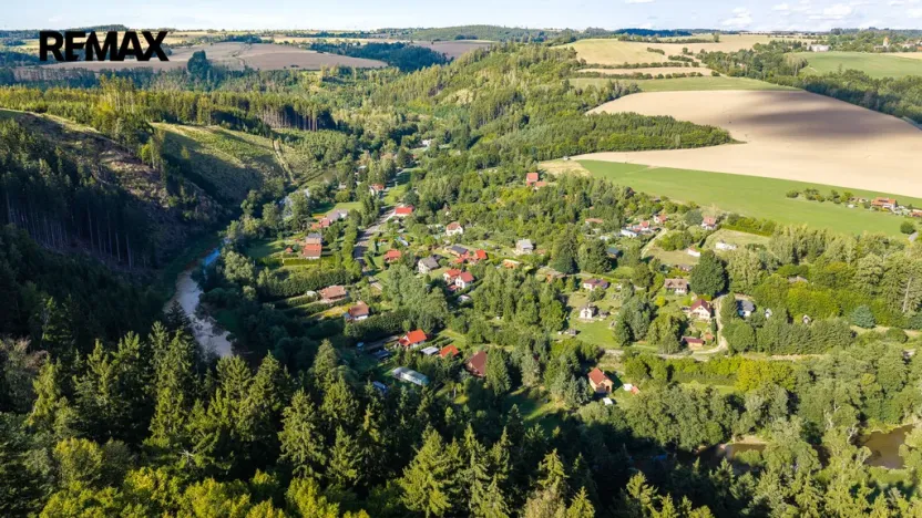 Prodej pole, Chřenovice, 1105 m2
