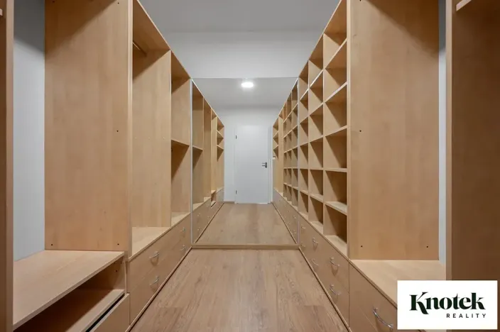 Pronájem bytu 6+kk a větší, Brno, Štefánikova, 400 m2