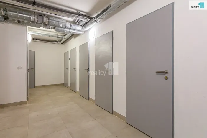 Pronájem bytu 2+kk, Praha - Libeň, V Holešovičkách, 59 m2