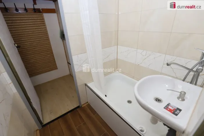 Pronájem bytu 1+1, Cheb, Dvořákova, 36 m2