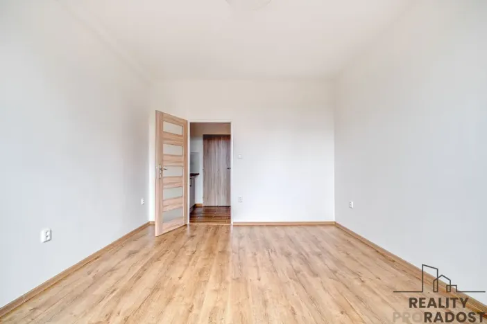Pronájem bytu 1+kk, Havířov - Město, Dlouhá třída, 23 m2