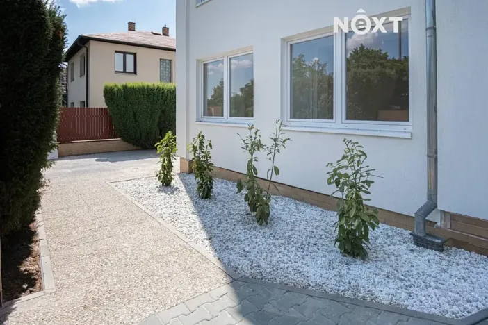 Prodej bytu 1+kk, Praha - Kyje, Vajgarská, 17 m2