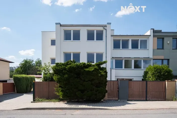 Prodej bytu 1+kk, Praha - Kyje, Vajgarská, 15 m2