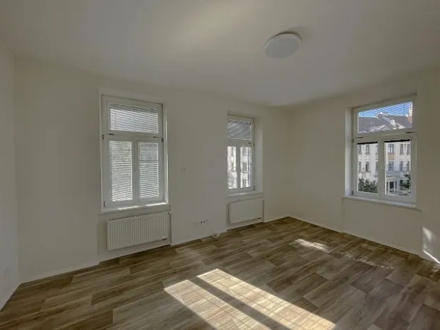 Pronájem bytu 3+kk, Praha, Bubenečská, 80 m2