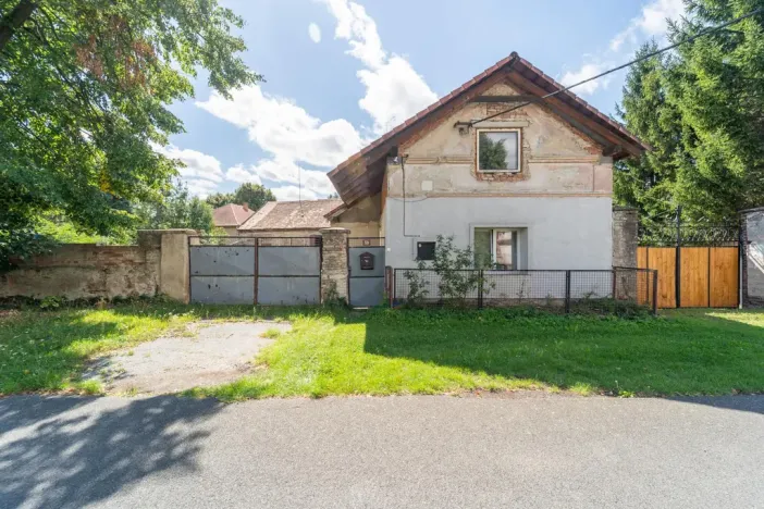 Prodej rodinného domu, Břežany I, 170 m2