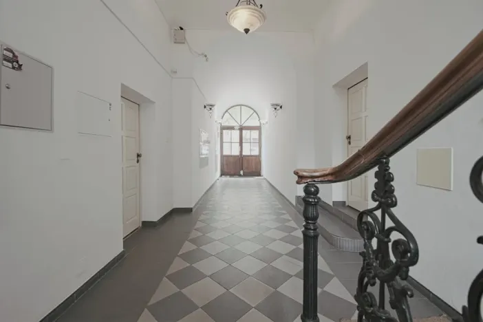 Pronájem skladu, Praha - Vinohrady, Italská, 108 m2